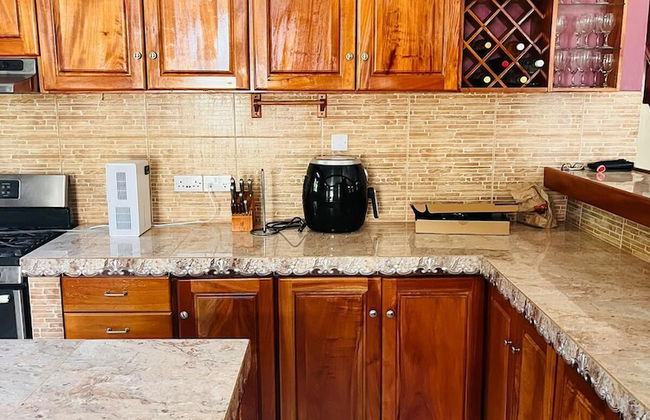 Nature's Luxurious Living - Photo 4