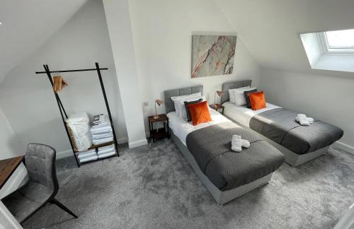 3 Bedroom New House with Wi-Fi Sleep 5 By Home Away From Home - A - Foto 28