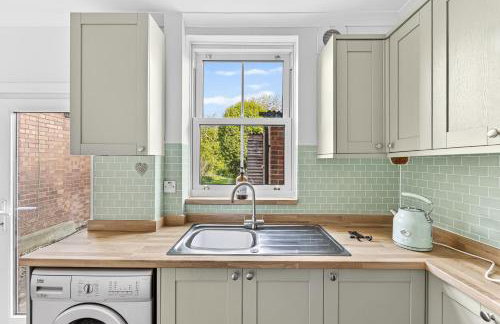 West Street House with Free Parking, Smart TV and Fast Wifi by Yoko Property - Foto 15