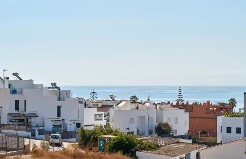 Amplio Ático De 2 Habitaciones - Photo 30