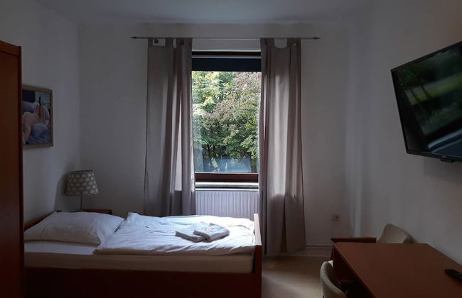 Pension Donau Apartments - Photo 5