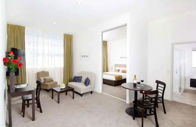 Quest on London - Photo 25