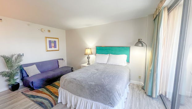 Homey Aqua Palms Studio Condo by RedAwning - Foto 3, Habitación