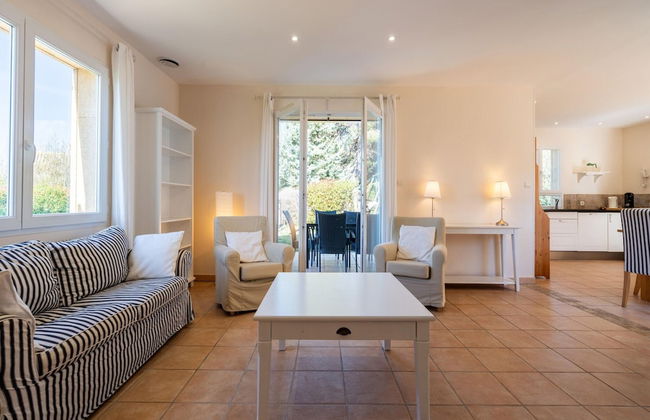 Villa in Montbrun With Pool and Mountain Views - Photo 11