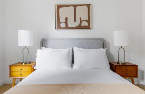 Blueground Chelsea rooftop pool nr High Line NYC-2148 - Foto 9