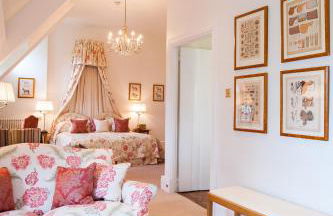 Llangoed Hall - Photo 8