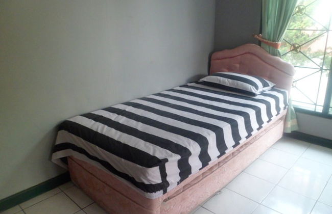 Villa Kota Bunga Tulip - Photo 3