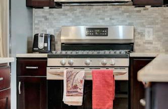 Massive 6 bedroom in a great area - Foto 43