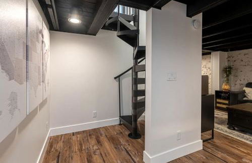 Stunning Modern Cabin with Hot-tub in Makanda, illinois - Photo 25