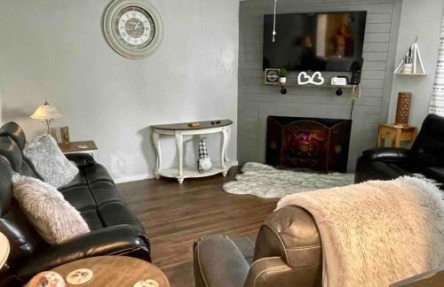 Beechside Breeze Luxury Condo with Pool Hot tub - Foto 76