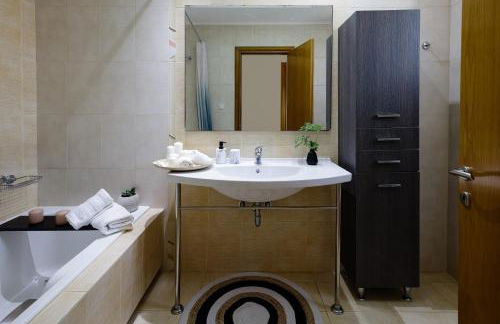 Villa Hercules - Refreshing Pool & Hydromassage - Foto 43