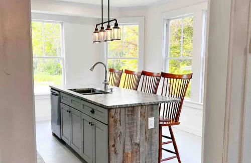 The Blueberry House - Spacious, Family & Pet-Friendly Retreat near Sebago Lake - Foto 11