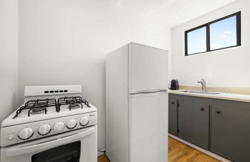 Hilltop Designer Midcentury Modern 4BR Pool HotTub - Foto 41