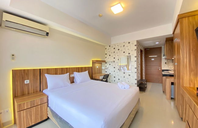 Spacious Studio Room at Beverly Dago Apartment - Photo 3