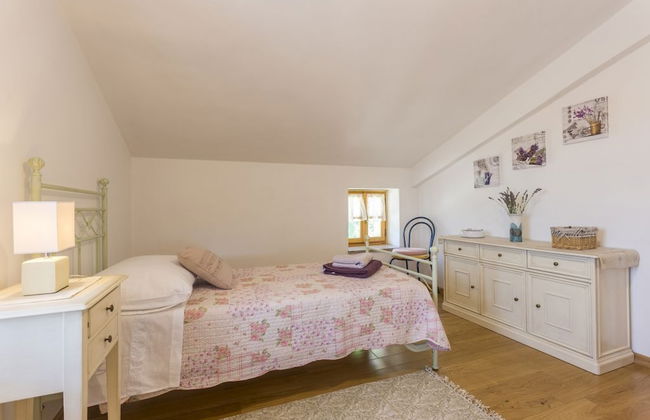 Holiday house Matija with a pool - Foto 2