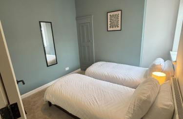 Stylish 3 Bed House in Fratton with Garden & Parking, Sleeps 6 - Foto 21