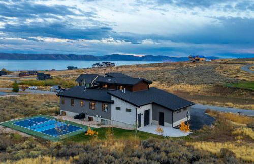 Luxury Lodge with Hot Tub, Theater and Pickleball Court - Foto 16