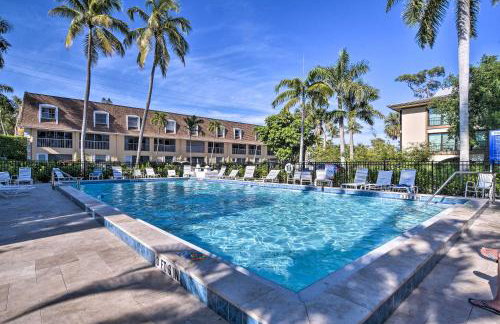 Coastal Downtown Naples Condo - Walk to the Beach! - Foto 3