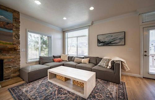 Snowbasin Lakehouse LS27 Ski Getaway Hot Tub - Foto 56