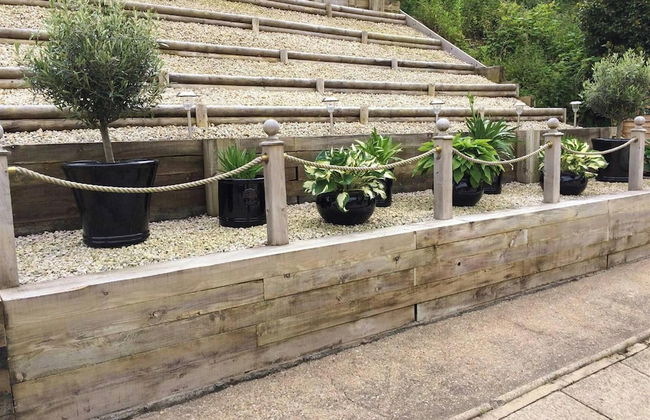 Cozy Cottage Retreat in Swansea - Photo 12