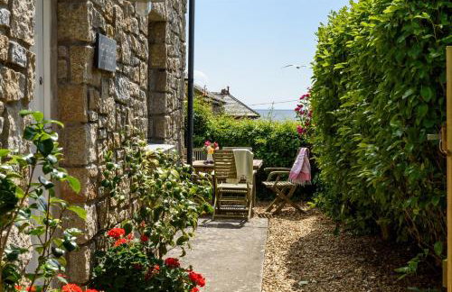 Mousehole Cottage - Photo 1