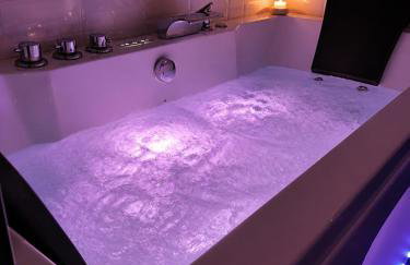 Amour Azur Appartement pour 2 avec jacuzzi et terrasse à 2 minutes de la mer - Foto 11