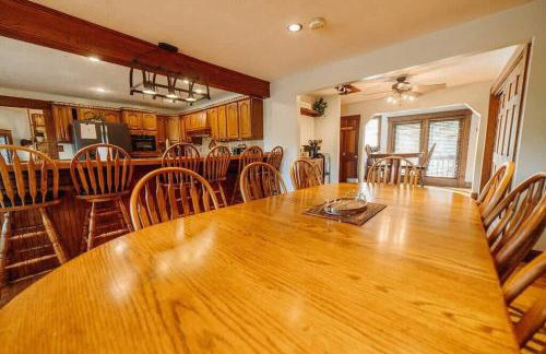 Majestic Home in Hocking wPool Jacuzzi Basketball - Foto 11