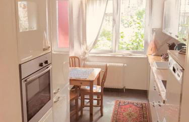 Nana-EG-80m2 sanierter Altbau-Parkplatz-kleiner Garten-WLAN-NETFLIX-2Zimmer-Küche-Dusche-Wanne-Waschmaschine - Foto 10