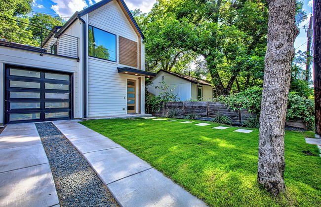 Private Backyard in East Austin - Photo 33