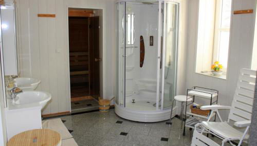 Ferienwohnung "Zur Alten Schule" Neuburxdorf - Foto 4, Shower