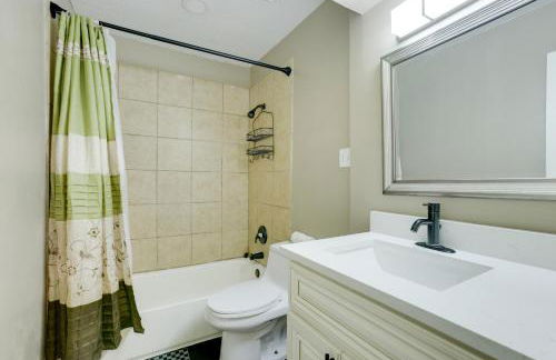 Near Airport and Interstate Houston Area Townhome - Foto 18