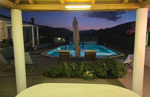 Elia Apartment Garden Oasis With Pool Astros - Photo 6
