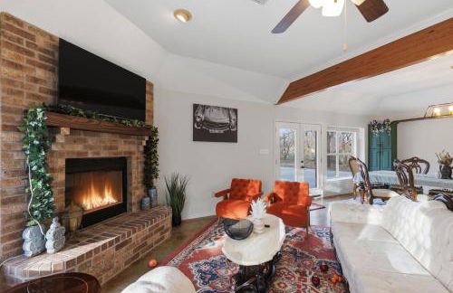 Oakwood Oasis- 1,4 Acres of Tranquility home - Foto 2