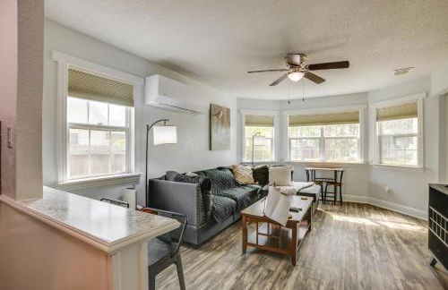 Less Than 1 Mi to Downtown Conroe Charming Apartment - Foto 14