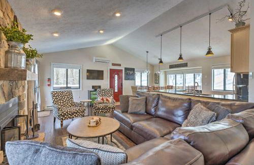 Bright Wintergreen Resort Home Deck and Grill! - Foto 5