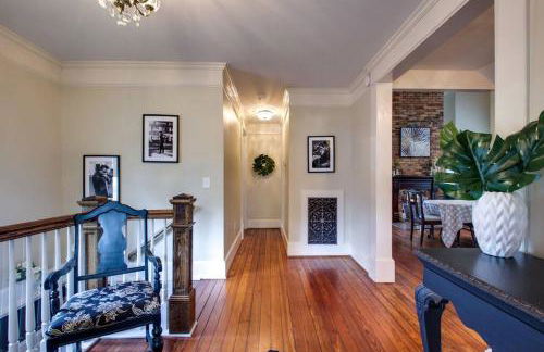 Historic Pet-Friendly Stay Near Broadway w Fire Pit - Foto 13