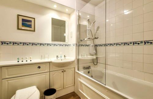 GuestReady - Stylish Apt w/ Parking near Edinburgh - Foto 24