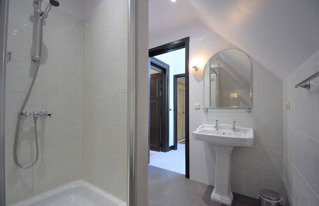 Vintage Villa with Hot Tub & Infrared Sauna in Ardennes - Photo 30