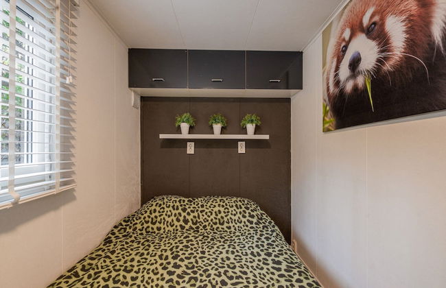 Beautiful Holiday Chalet in Emst With a Private Garden - Photo 5