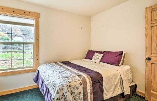 Chalet at Running Y Resort with Wraparound Deck! - Foto 23