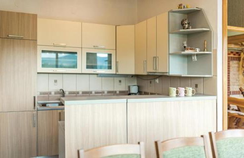 Awesome Home In Mirlovic Polje - Foto 31