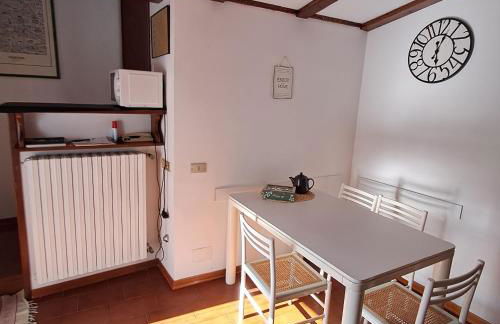 Il cortile dei cipressi - Caravate large apartment - Foto 12