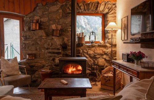 Ski Peak - Chalet Dibona, cosy log fire evenings 200m from the slopes - Foto 1