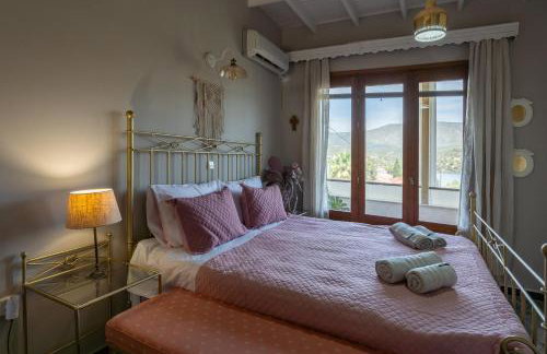 Miranta's Cottage - Photo 1