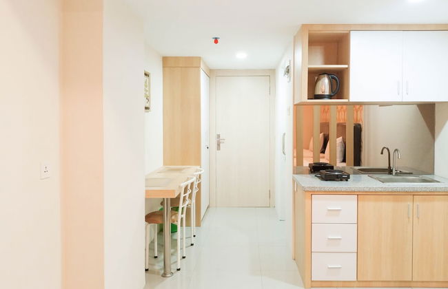 Tranquil And Comfort Studio At De Prima Apartment - Foto 17