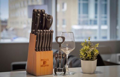 Spacious 2 BD Apt l Downtown Cleveland l Free Parking - Photo 9