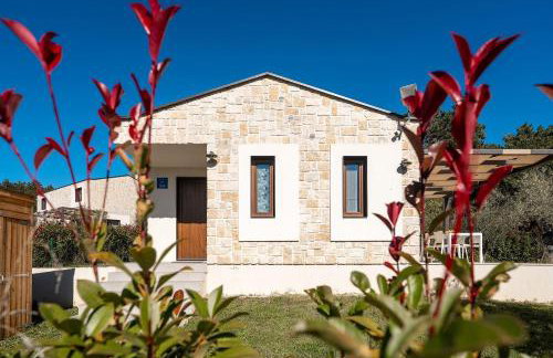 Einzigartiges Steinhaus mit Privatpool, großem Garten, Grill, Liegen - Foto 34