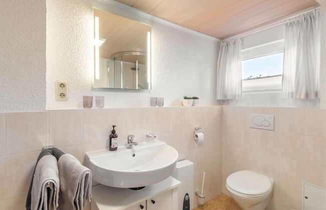 Holiday Home on the Mountain With Views - Photo 22