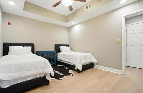 New 2 Bed 2 Bath Condo with Pool at BMS - Foto 22