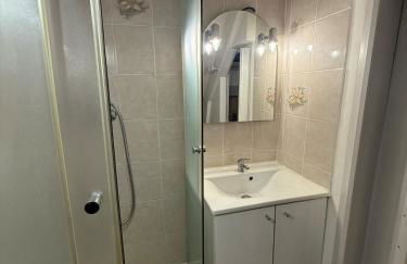 Renovated studio Place Saint-Sauveur, Caen city center - Foto 4